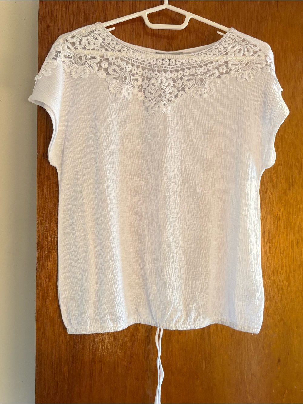 White Women's Crochet Short Sleeve Top